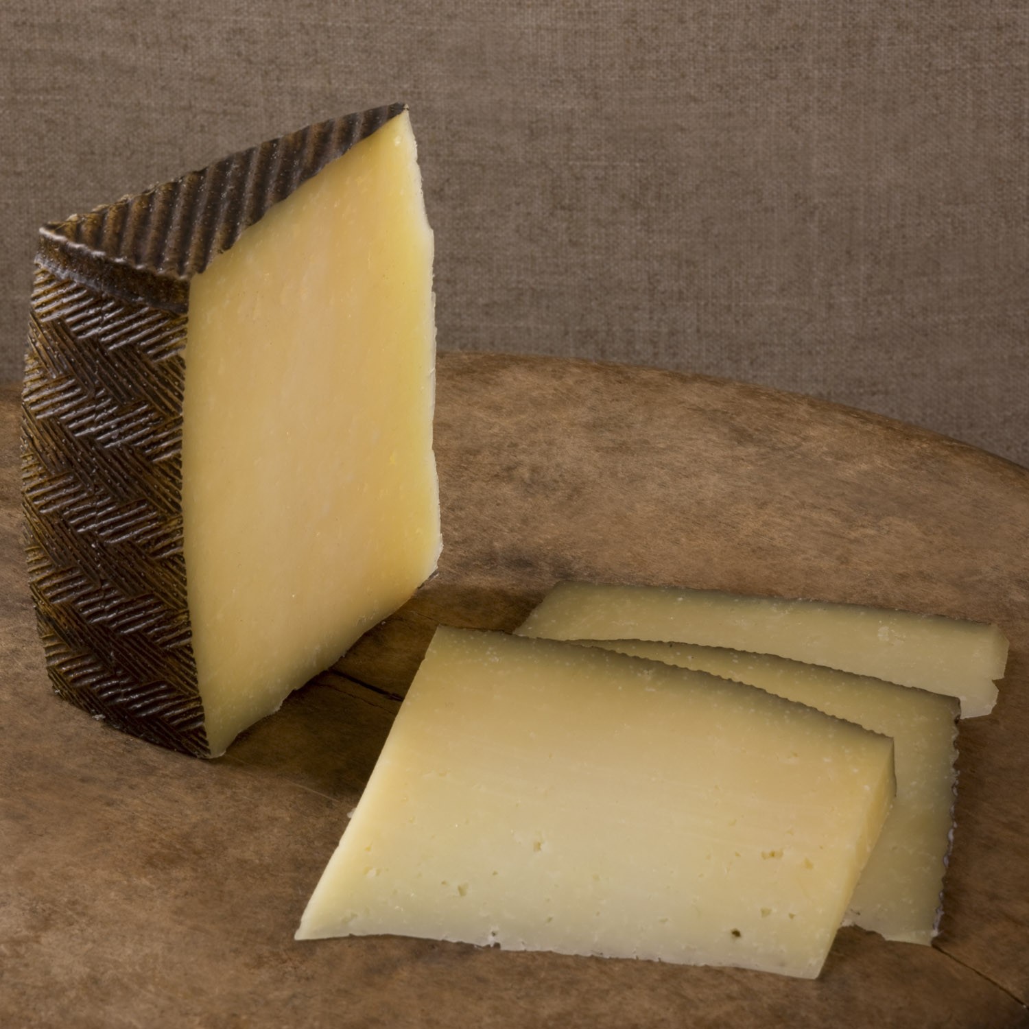Cheese Wheel Manchego DOP 3 Month 2/6.6lb - Sold by EA