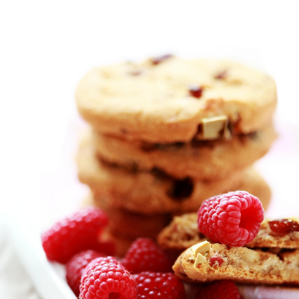 Cookie Raspberry White Chocolate Chip Dough Pucks