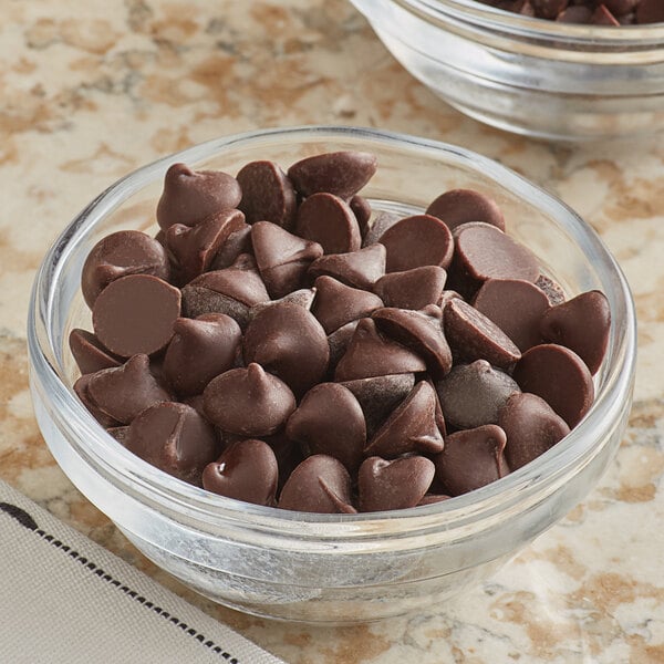 Chips Bittersweet Chocolate 63% 900ct 25lb Guittard